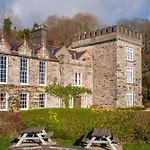 The Castle 3*