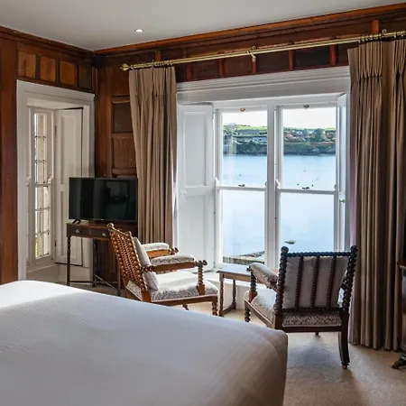 The Castle Bed & Breakfast 3*