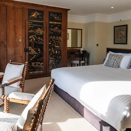 The Castle Bed and breakfast