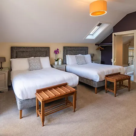 The Castle Bed & Breakfast 3*